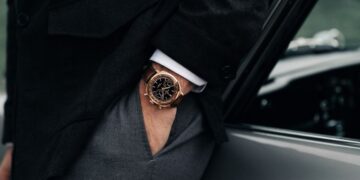 Bộ sưu tập đồng hồ Breitling Top Time B01 Chronograph 41: Tái hiện biểu tượng Aston Martin DB5