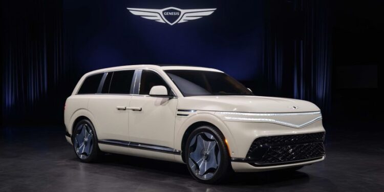 Genesis GV90: SUV điện cỡ lớn 657 mã lực, cửa mở kiểu Rolls-Royce