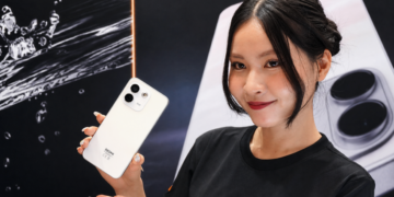 REDMI Note 17 Pro Max 5G ra mắt: pin khủng 10.000 mAh, sạc 100 W, giá từ 15,99 triệu đồng