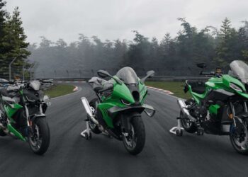 BMW Motorrad tung bộ ba M 1000 phiên bản mừng 100 năm đường đua Nürburgring