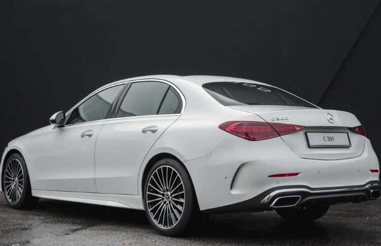 Triệu hồi Mercedes C-Class
