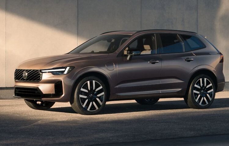 Volvo XC60 “lột xác” lần thứ tư, chạy điện gần 200 km