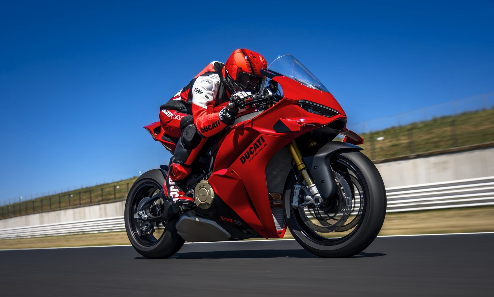 Ducati Panigale V4 2027