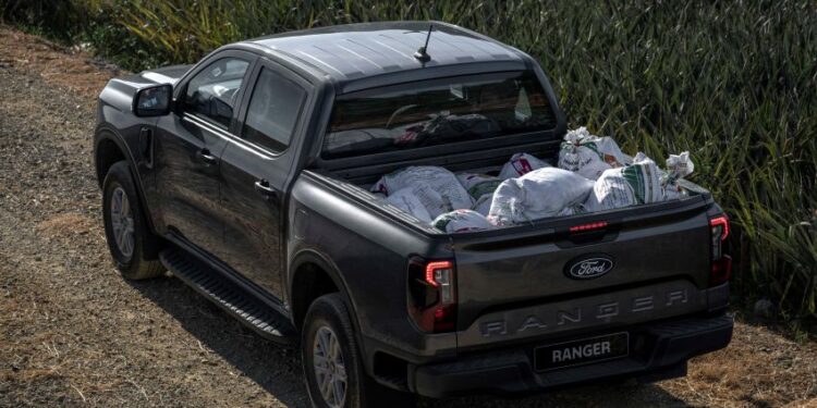 Ford triệu hồi hơn 1.500 xe Ranger tại Việt Nam do lỗi giá đỡ túi khí