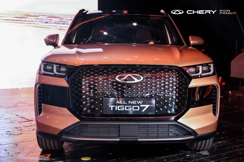 Đầu xe Chery Tiggo 7 thế hệ 3 với lưới tản nhiệt lớn