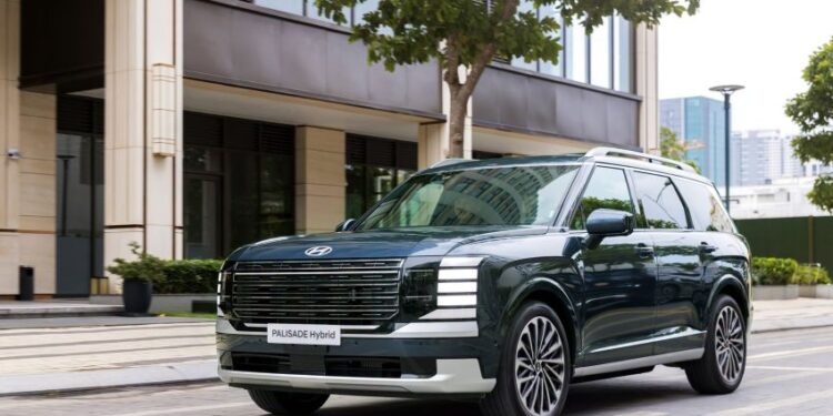 Hyundai Palisade Hybrid chốt giá từ 1,499 tỷ đồng tại Việt Nam, bản cao nhất gần 1,7 tỷ đồng