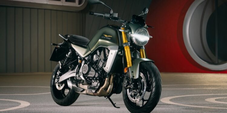Moto Guzzi The Trip 500 màu xanh xám