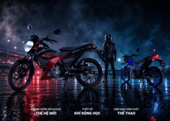 Suzuki Satria F150 hai màu đỏ và xanh